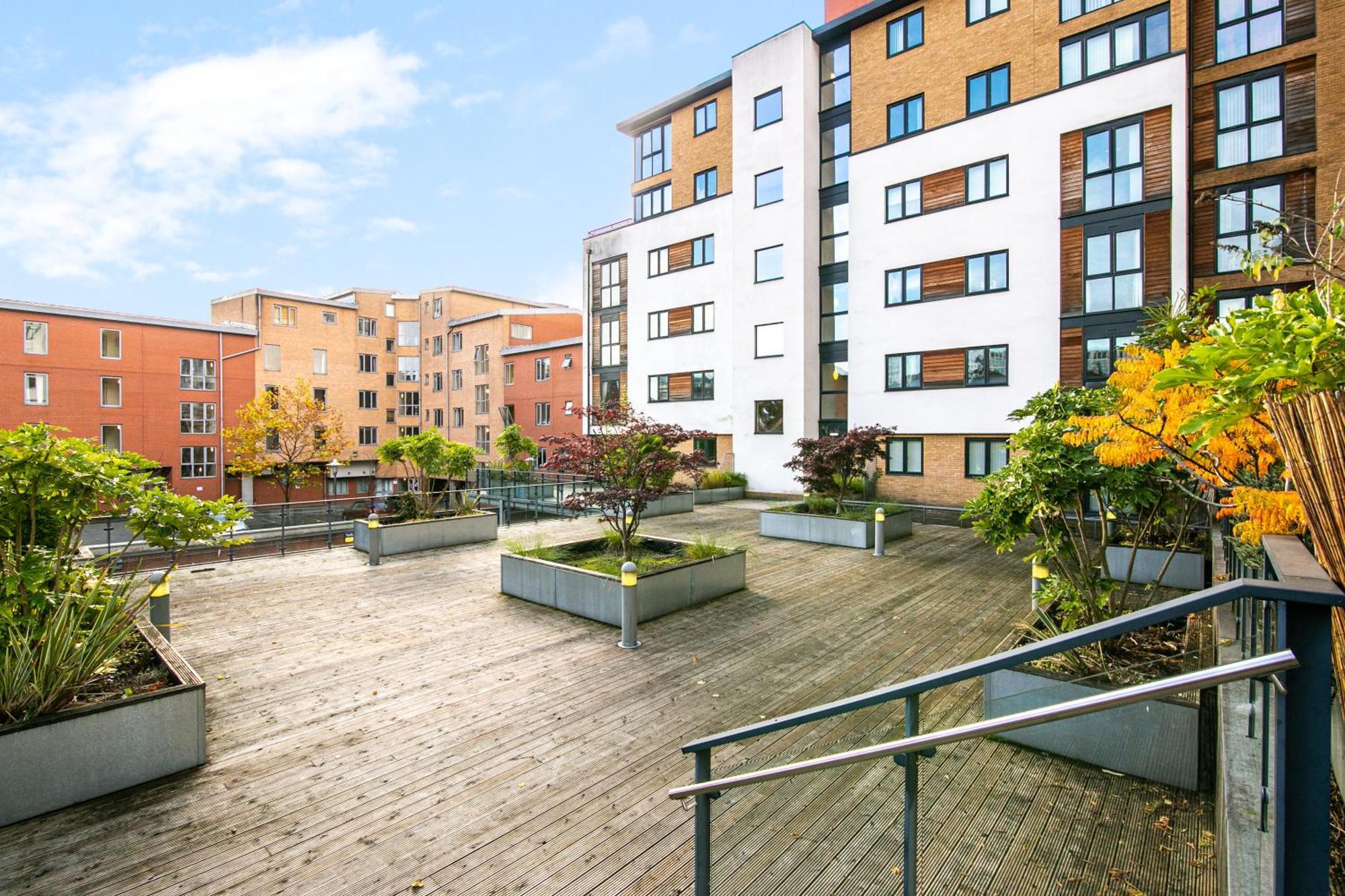 Mercury Suite City Centre Netflix Dedicated Workspace By Your Perfect Stay Short Lets Birmingham Dış mekan fotoğraf